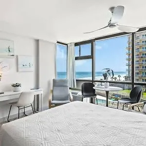 Newly Remodeled Beachfront With Pool , Daytona Beach United States