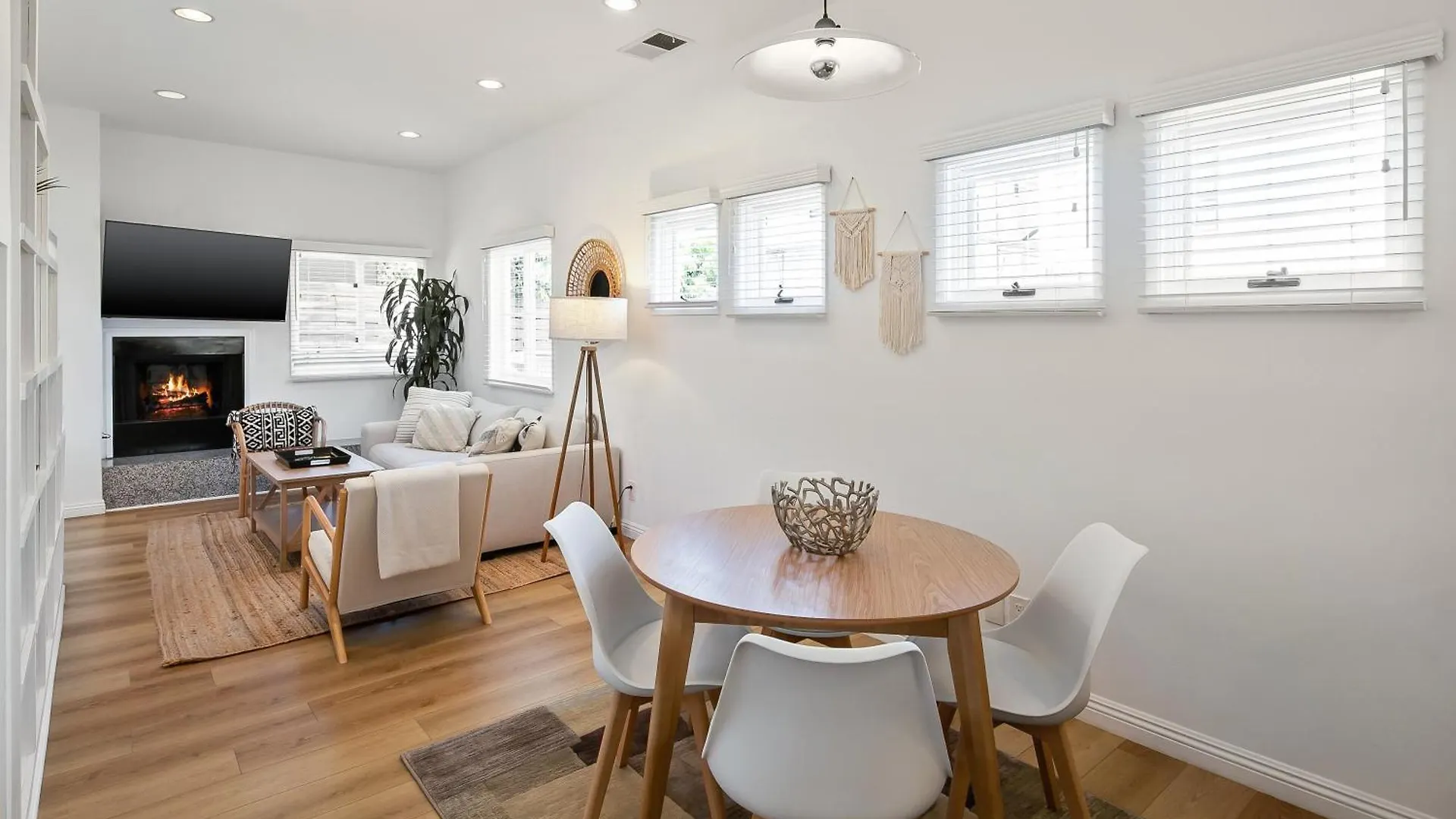 Exclusive 2Bd 3Ba With Balcony Villa Los Angeles United States